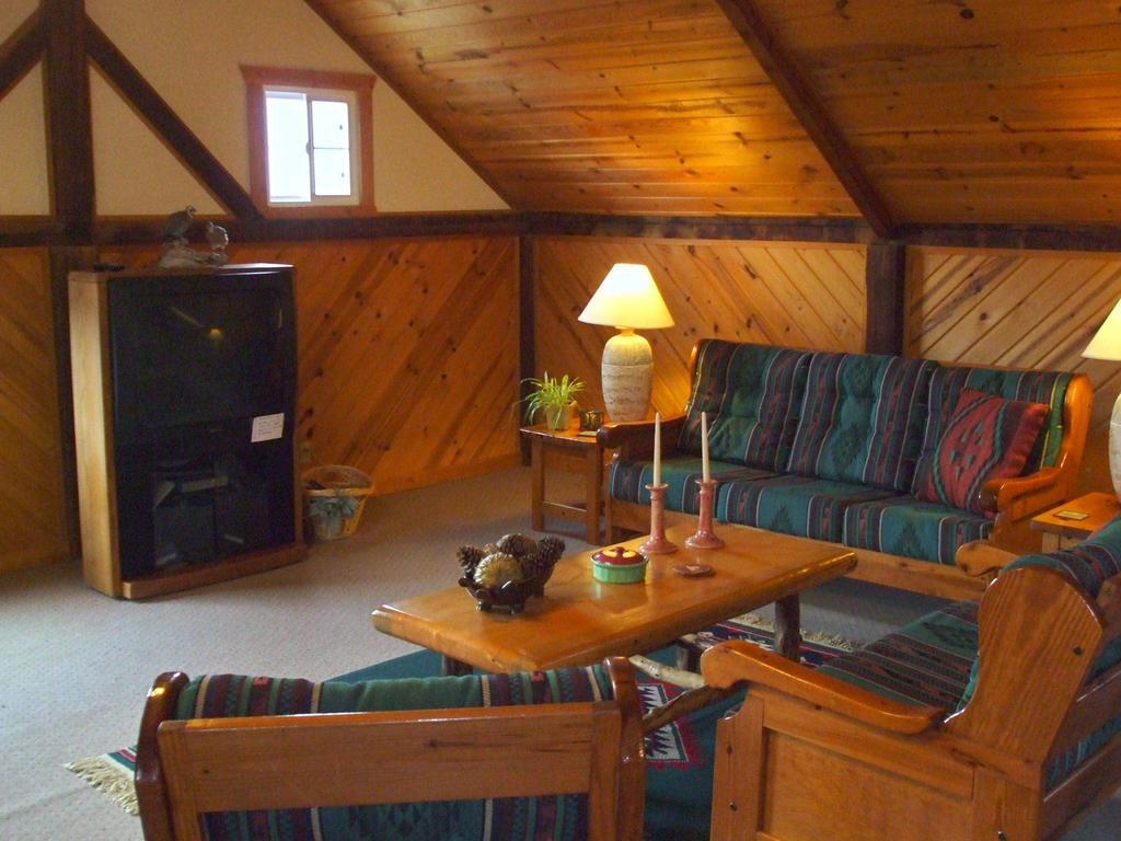 Hansen Guest Ranch Swan Valley Ruang foto