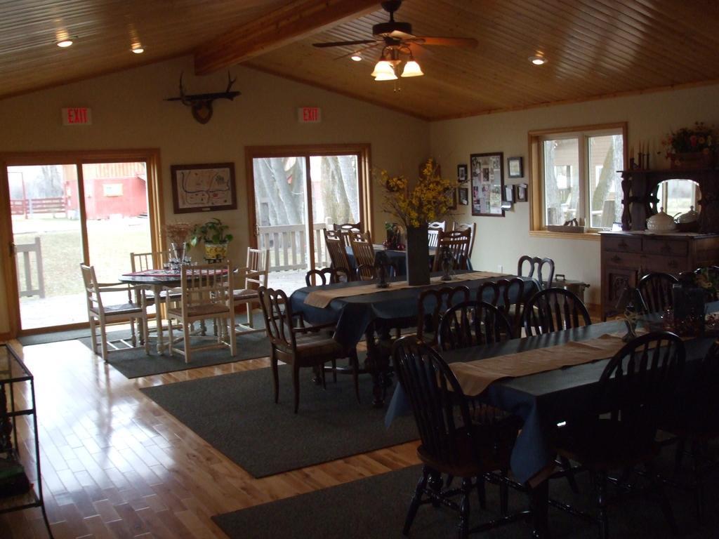 Hansen Guest Ranch Swan Valley Bagian luar foto
